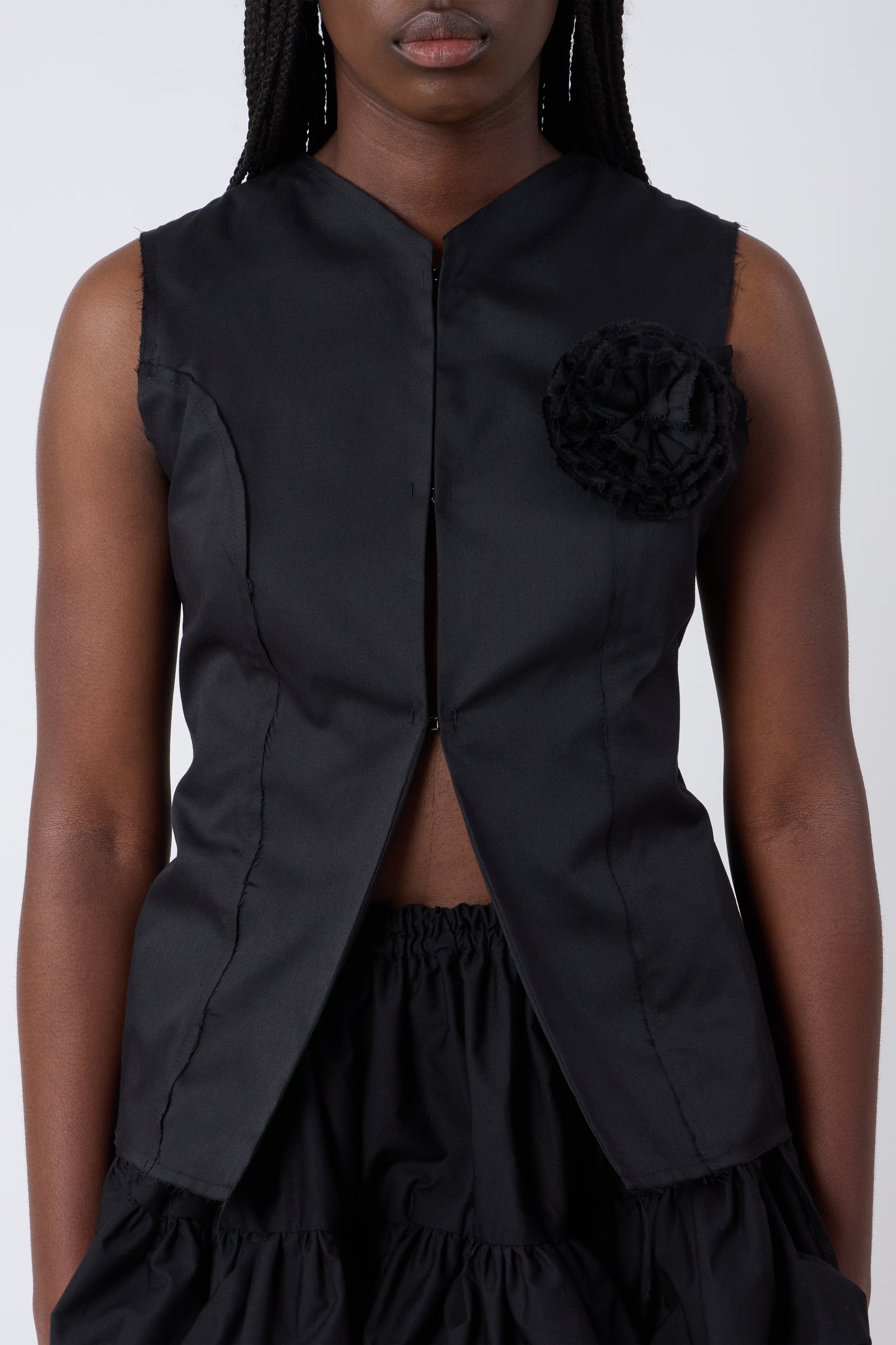 Pirouette Brooch in Black Cotton