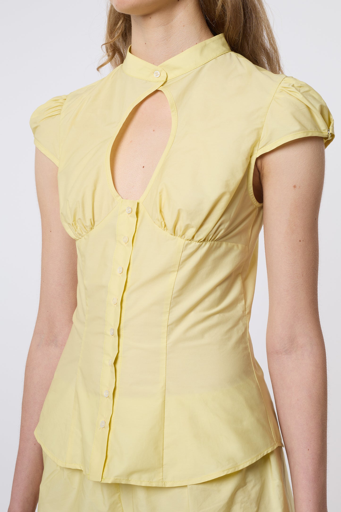 Berta Top in Butter Cotton