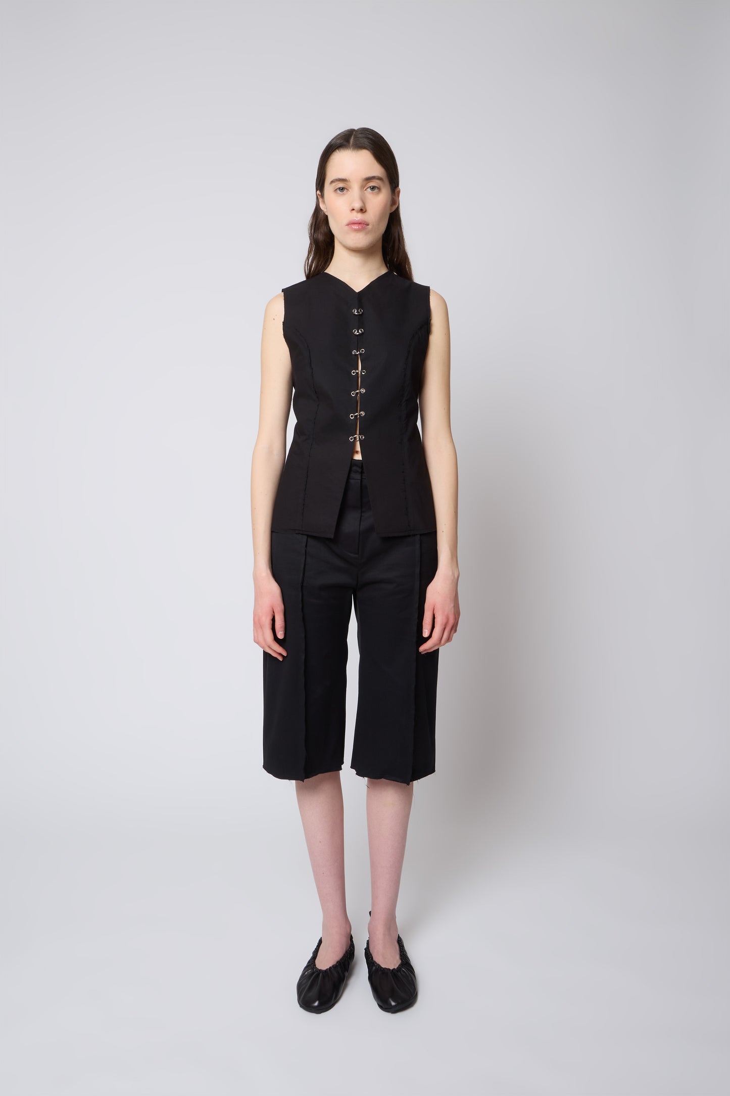 Macondo Vest in Black Cotton