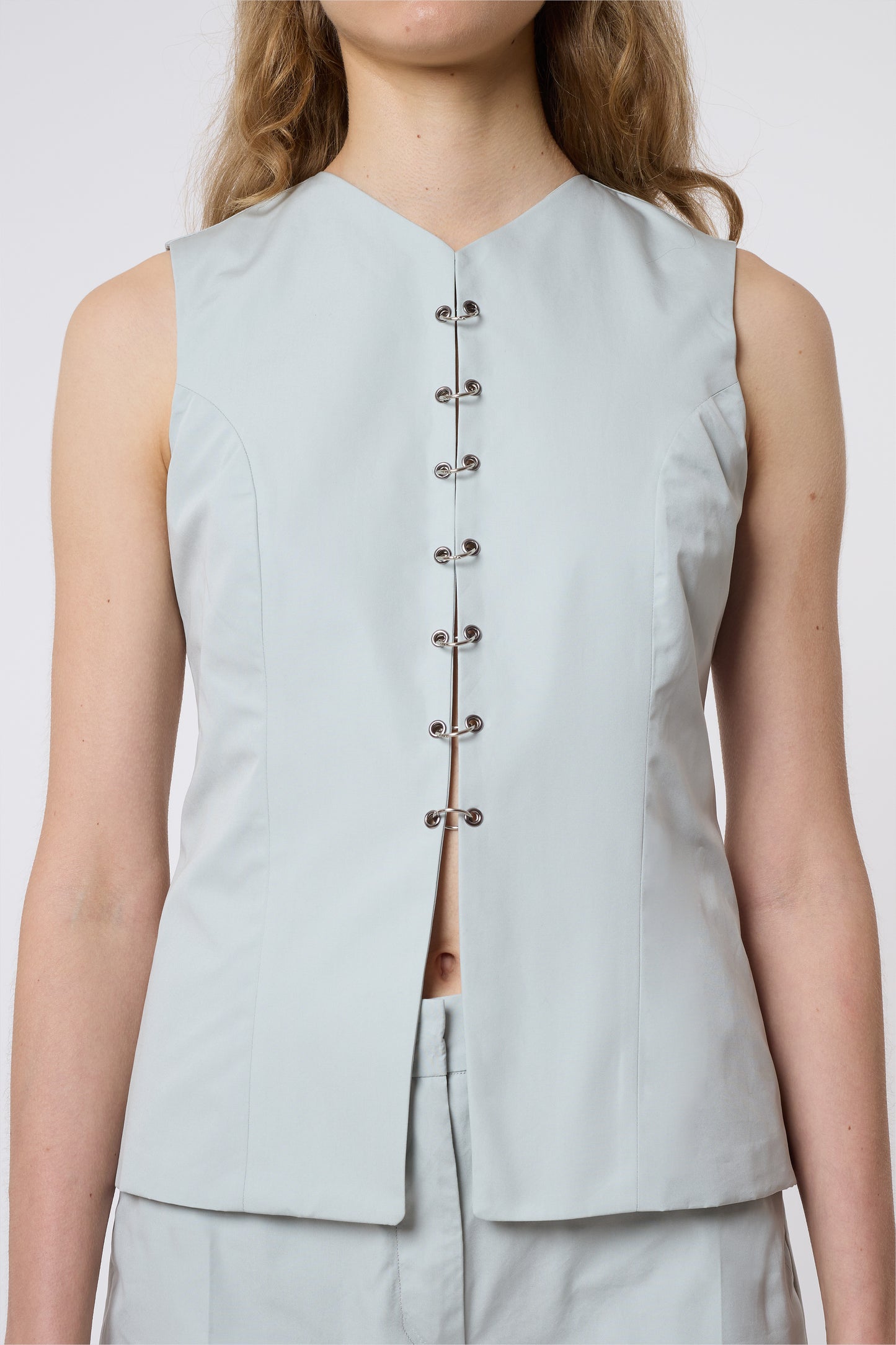 Macondo Vest in Pearl Cotton
