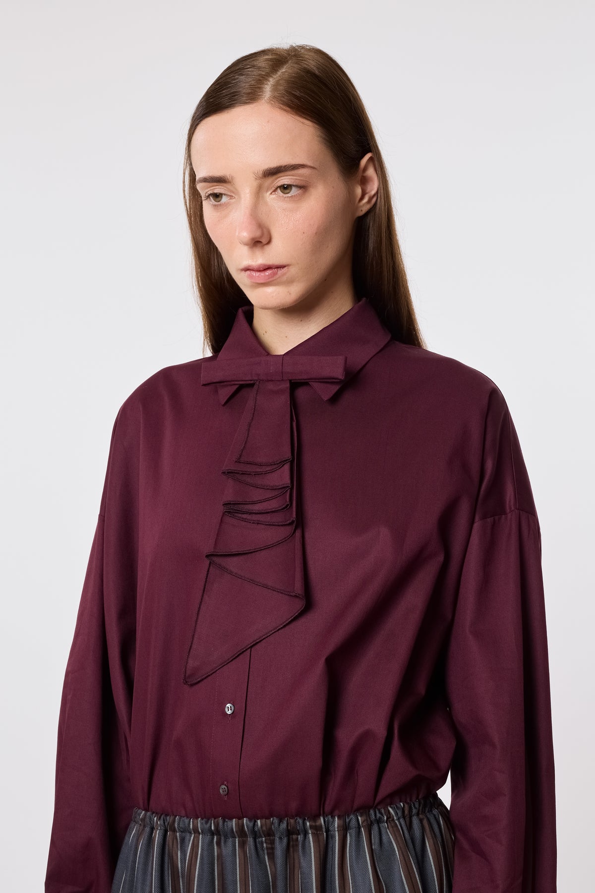 Jabot in Plum Cotton