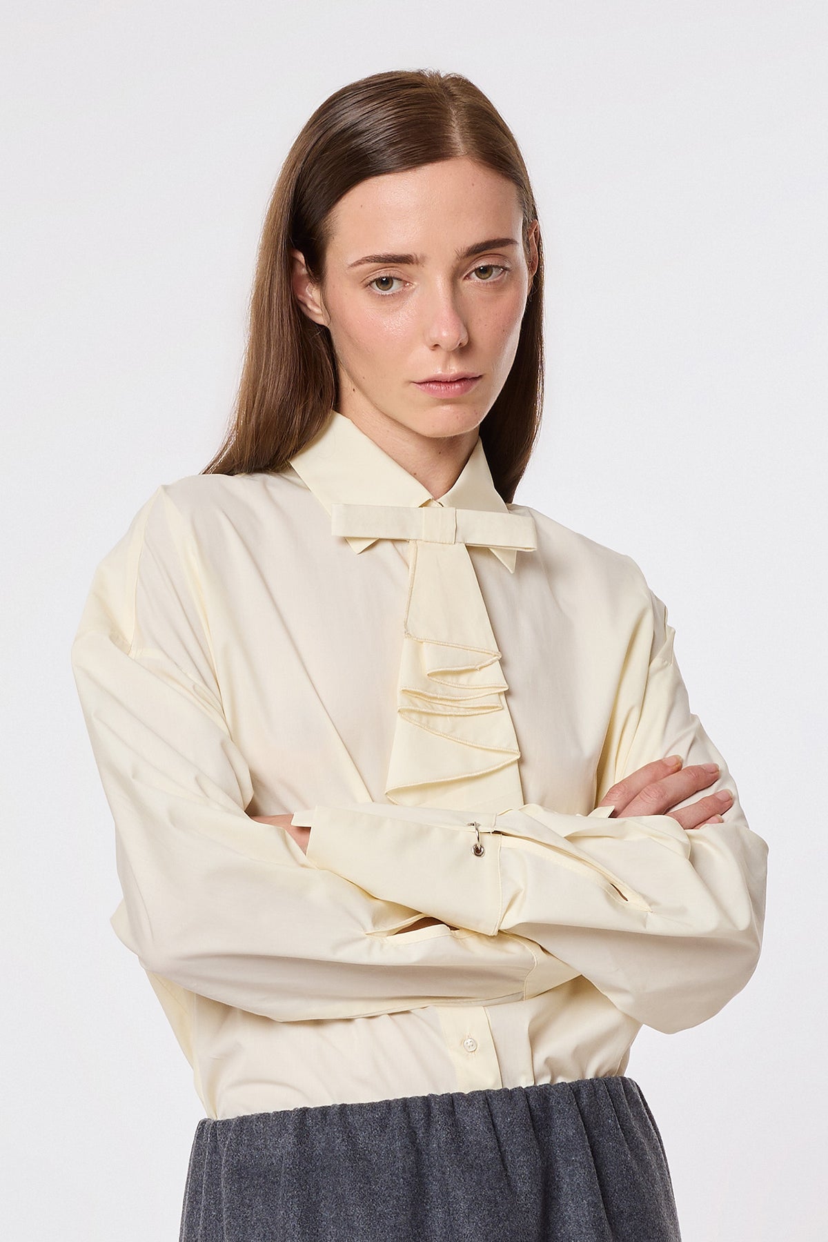 Jabot in Ivory Cotton