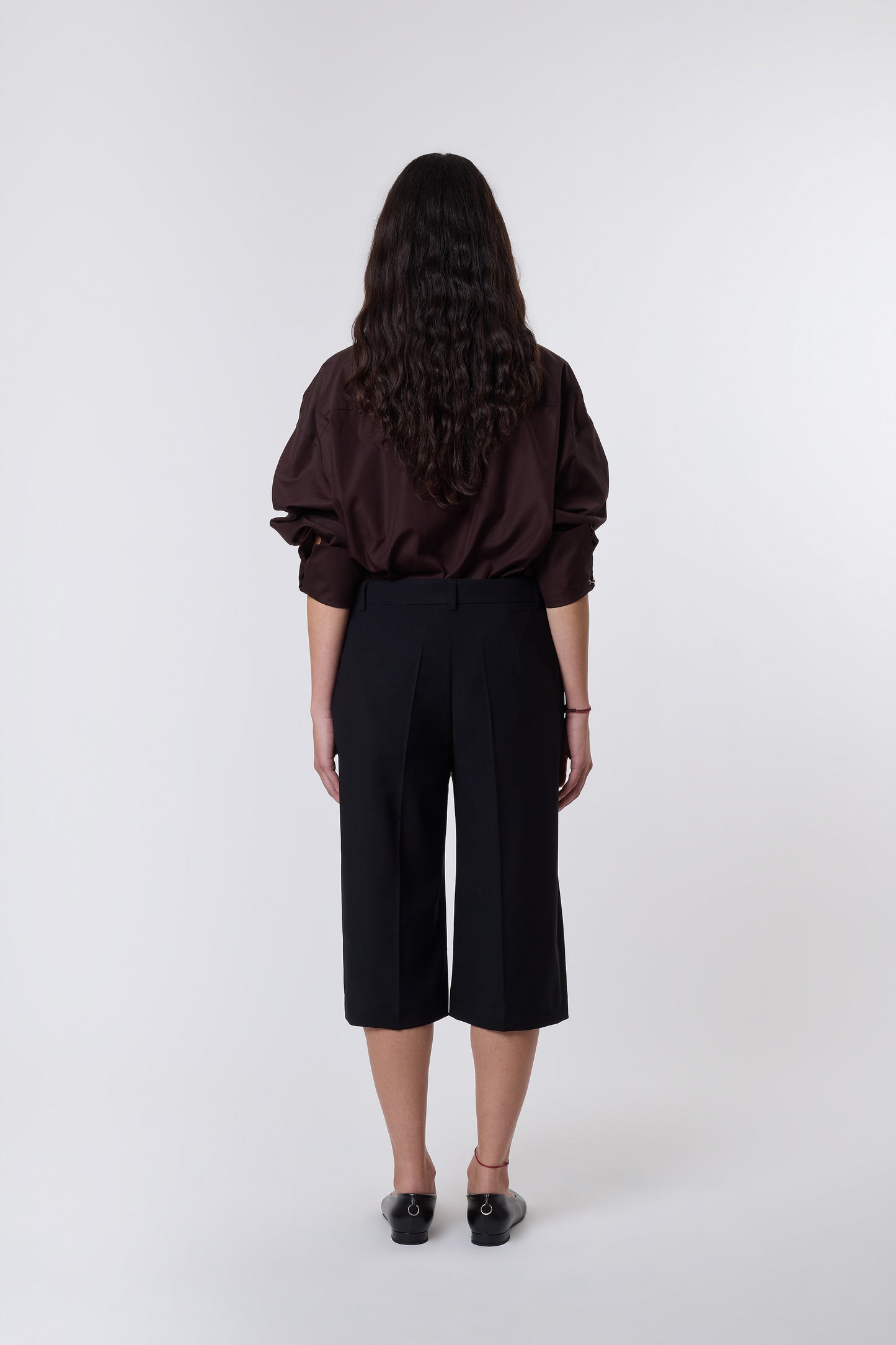 Hugi Bermuda in Black Wool